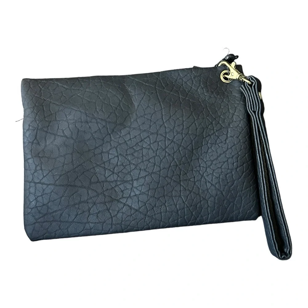 JONES NEW YORK Wristlet‎ Wallet Bag  Black Zip Black NWT Charging Pouch